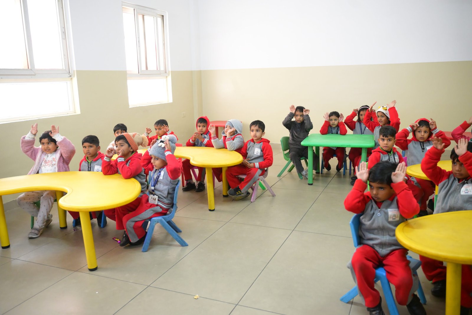 DSC_1624 (1) kids studying in classroom